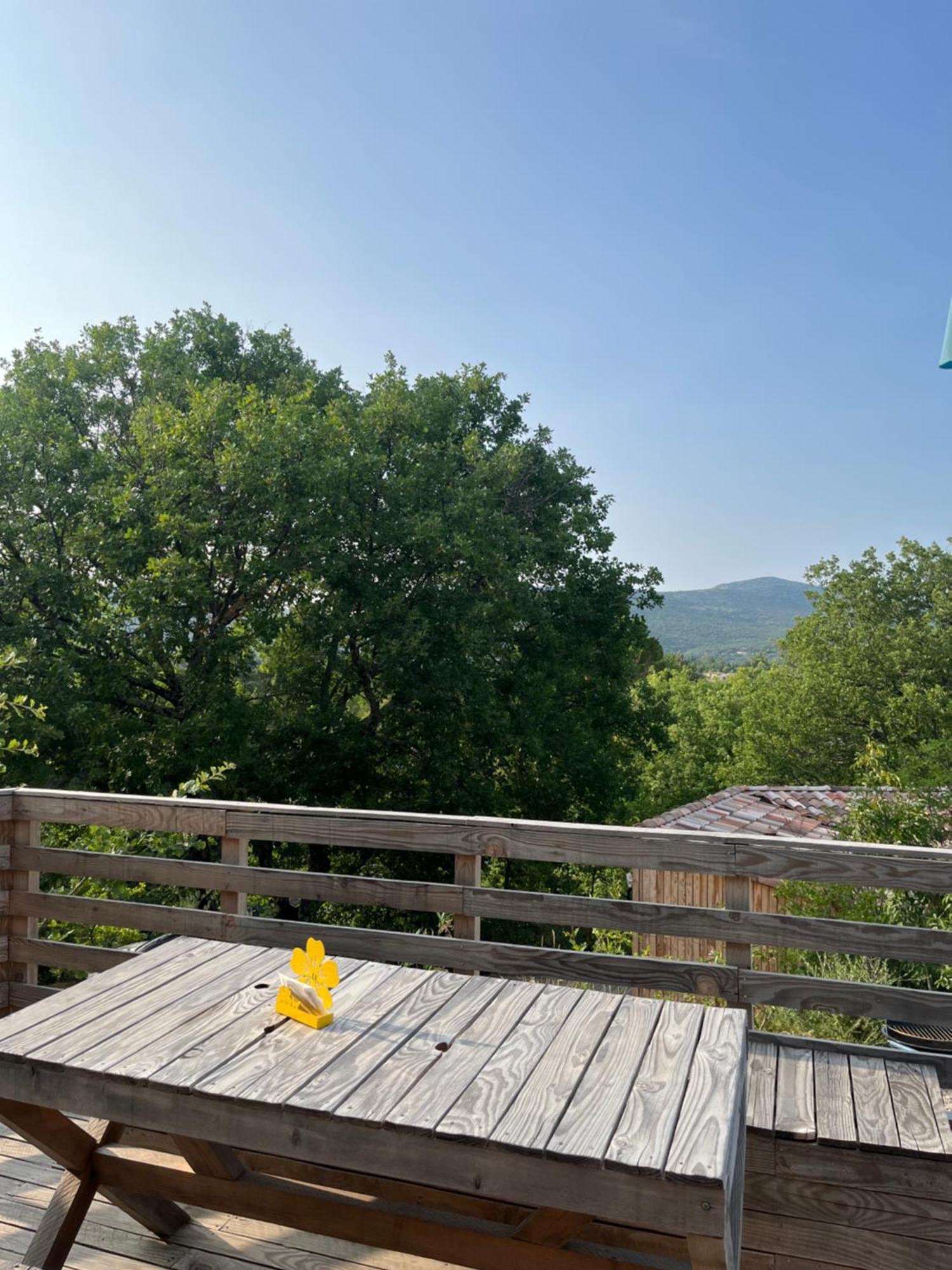 Chalet Cocoon Laroque  Exterior photo